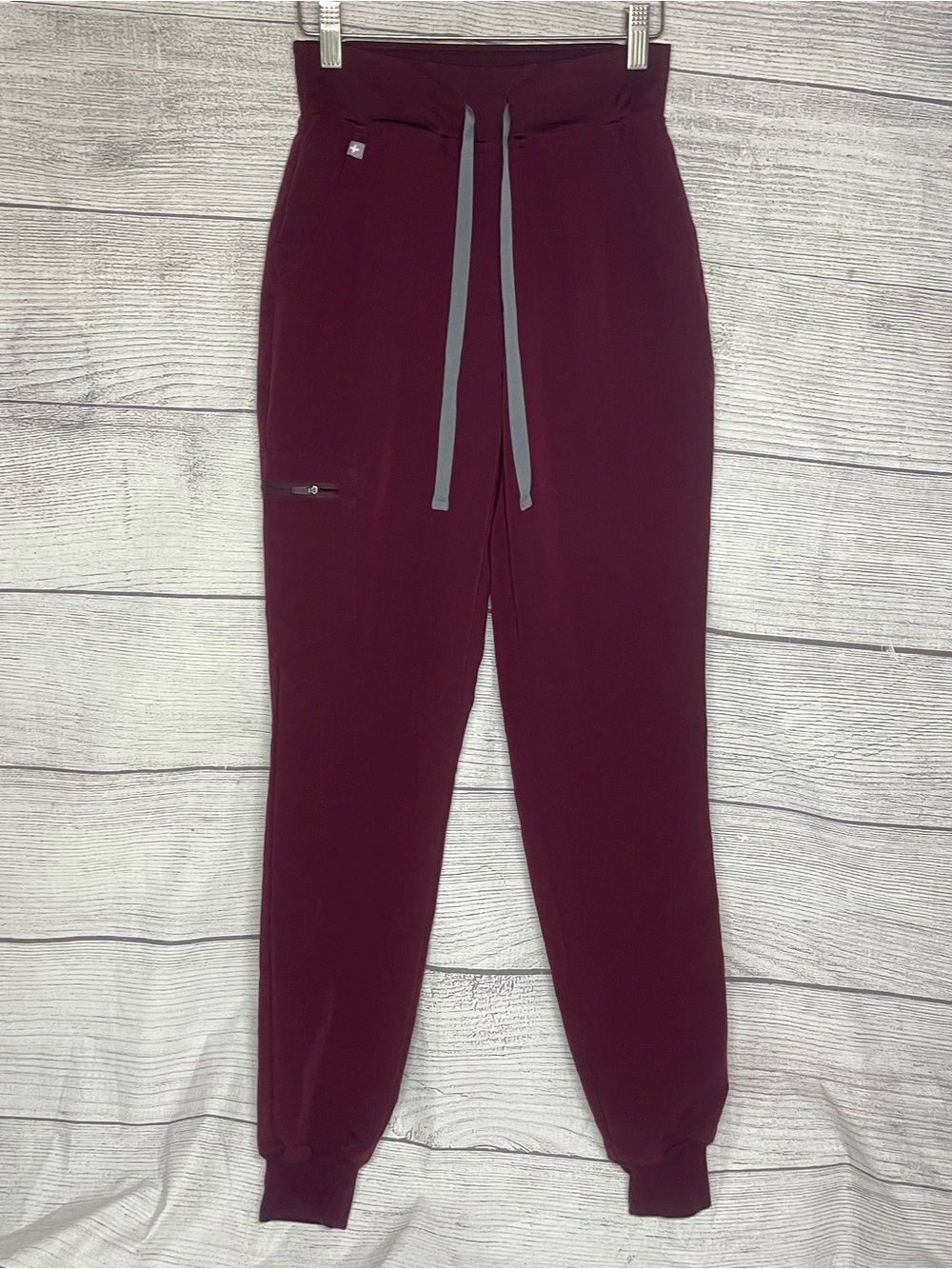 FIGS Women’s XS Scrub Zamora Burgundy Jogger Pants